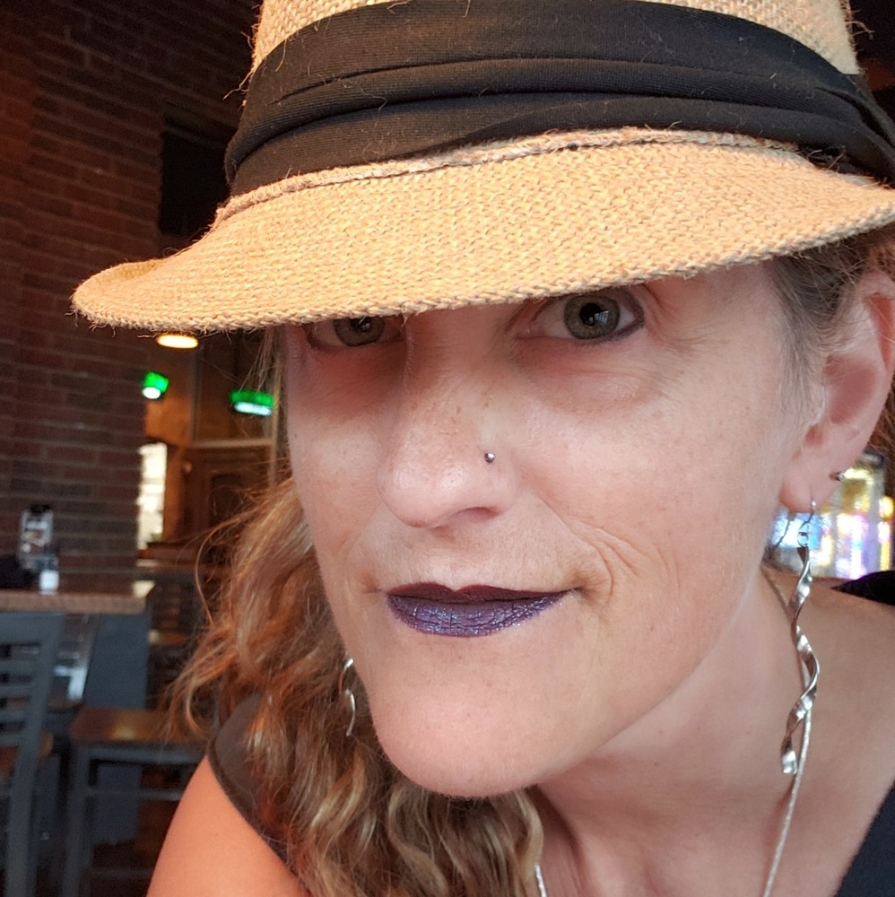 Meet your Posher, Kate